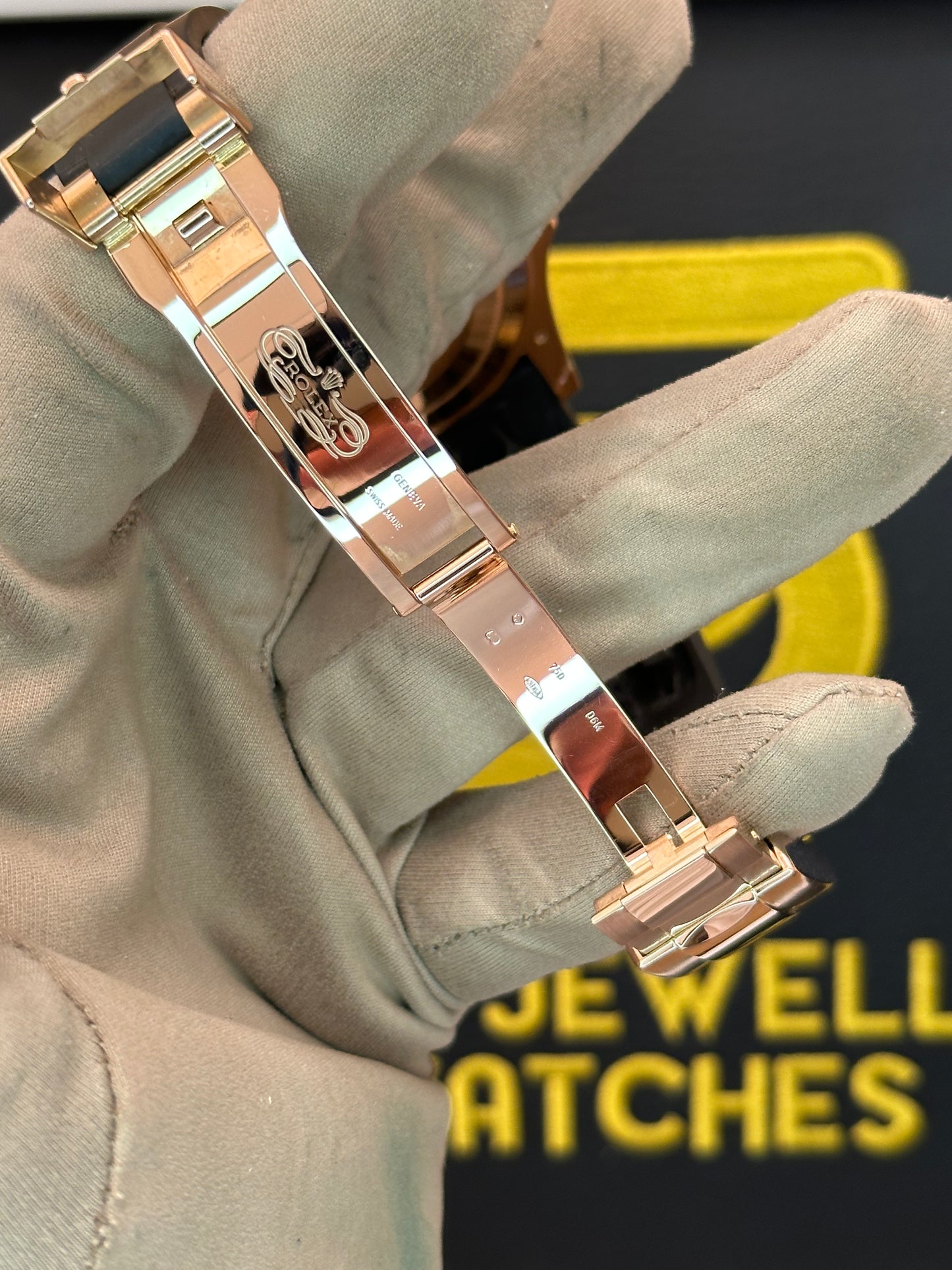 ROLEX YACHTMASTER 40 ROSE GOLD
