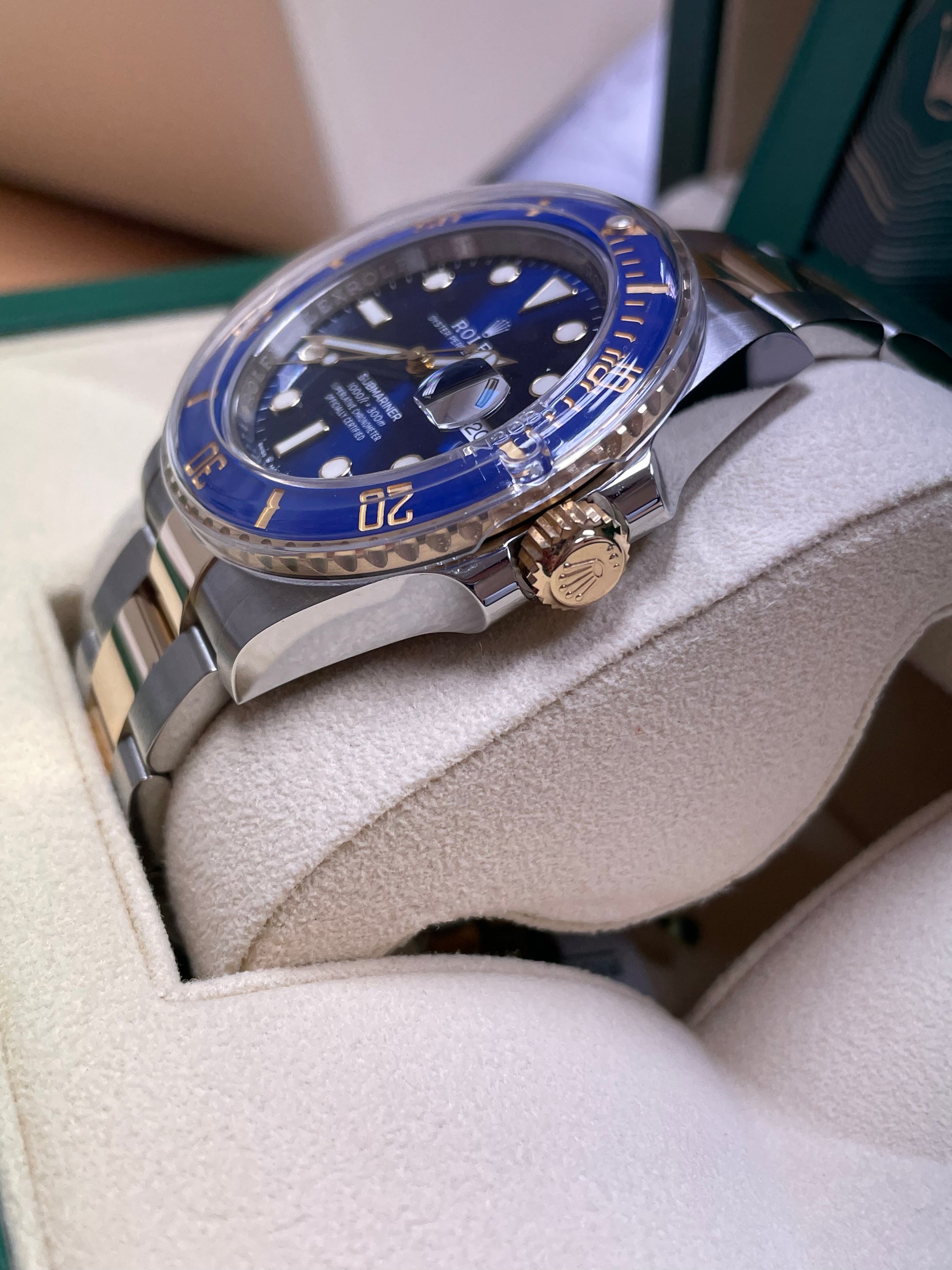 Blue steel shop submariner