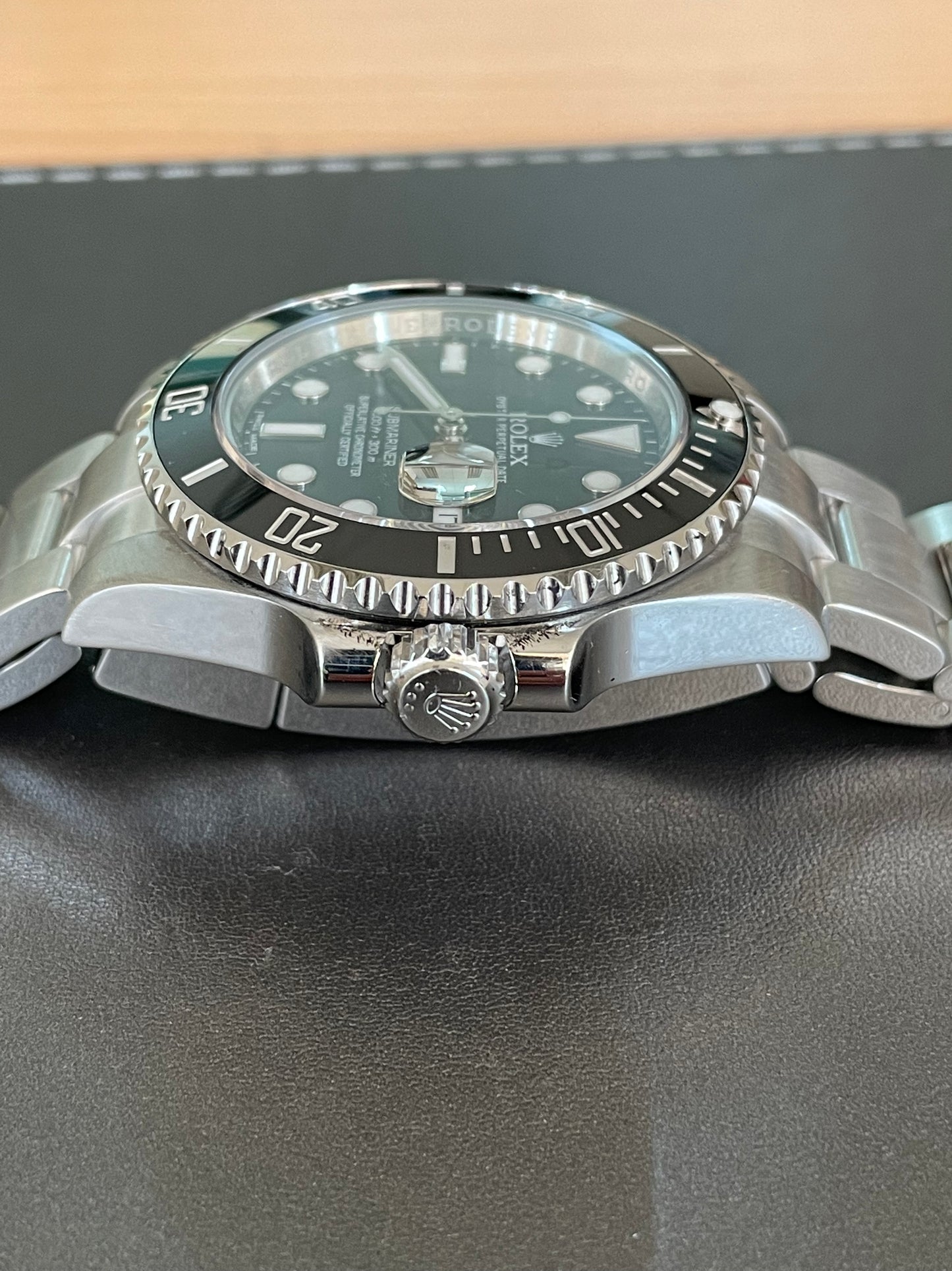 ROLEX SUBMARINER - DATE
