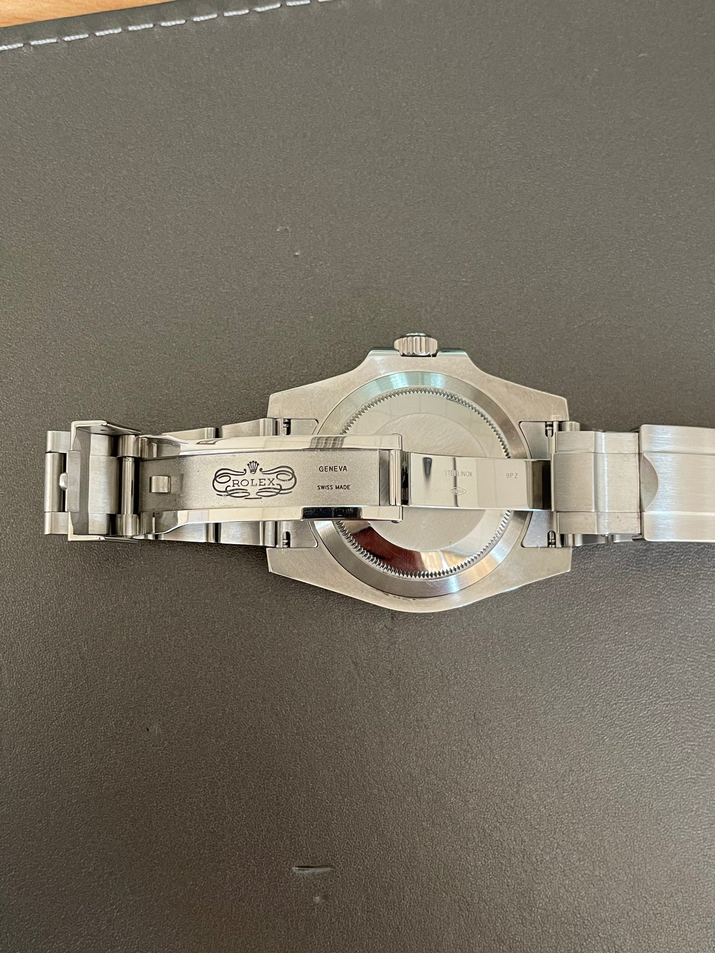 ROLEX SUBMARINER - DATE