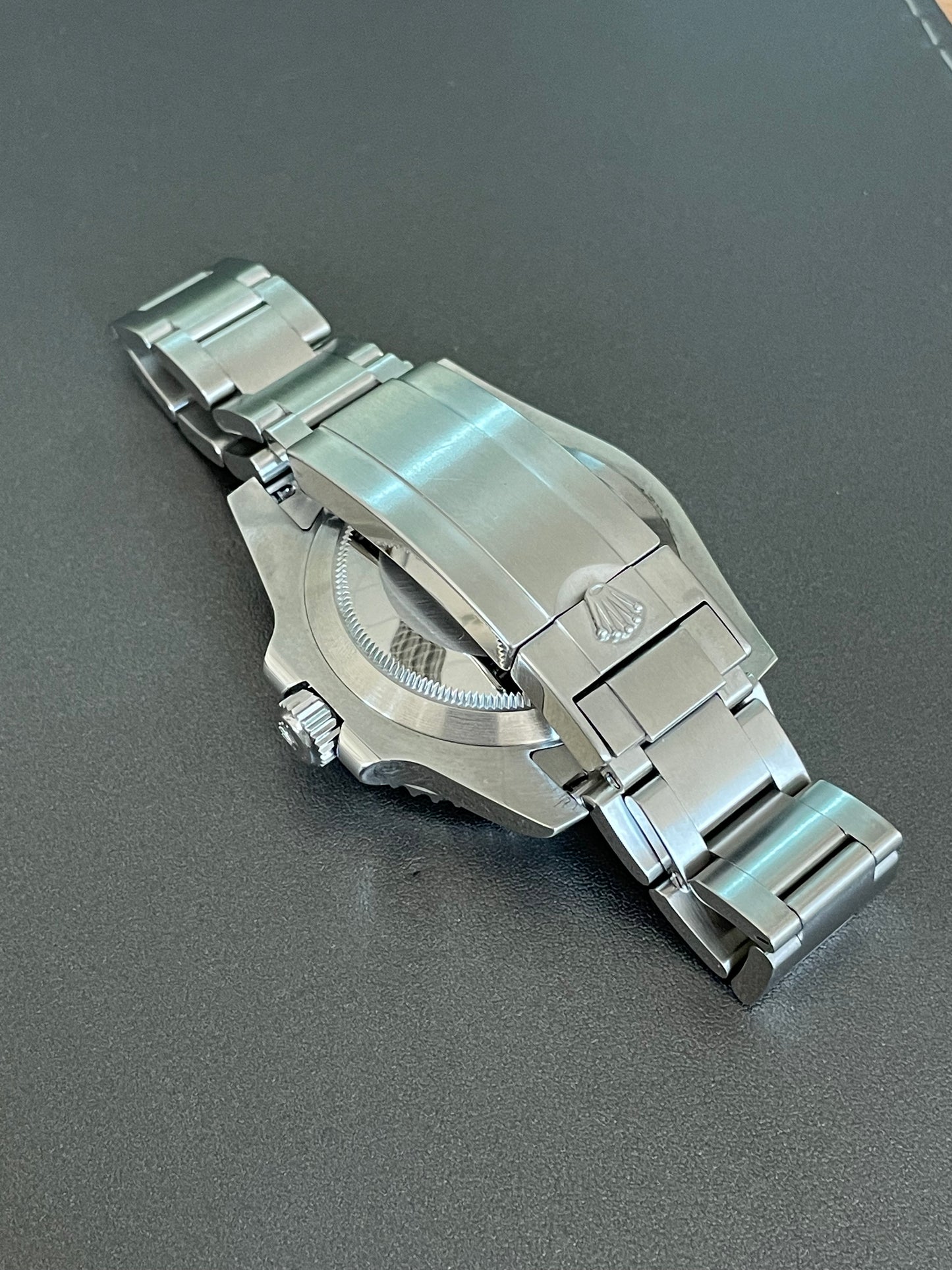 ROLEX SUBMARINER - DATE